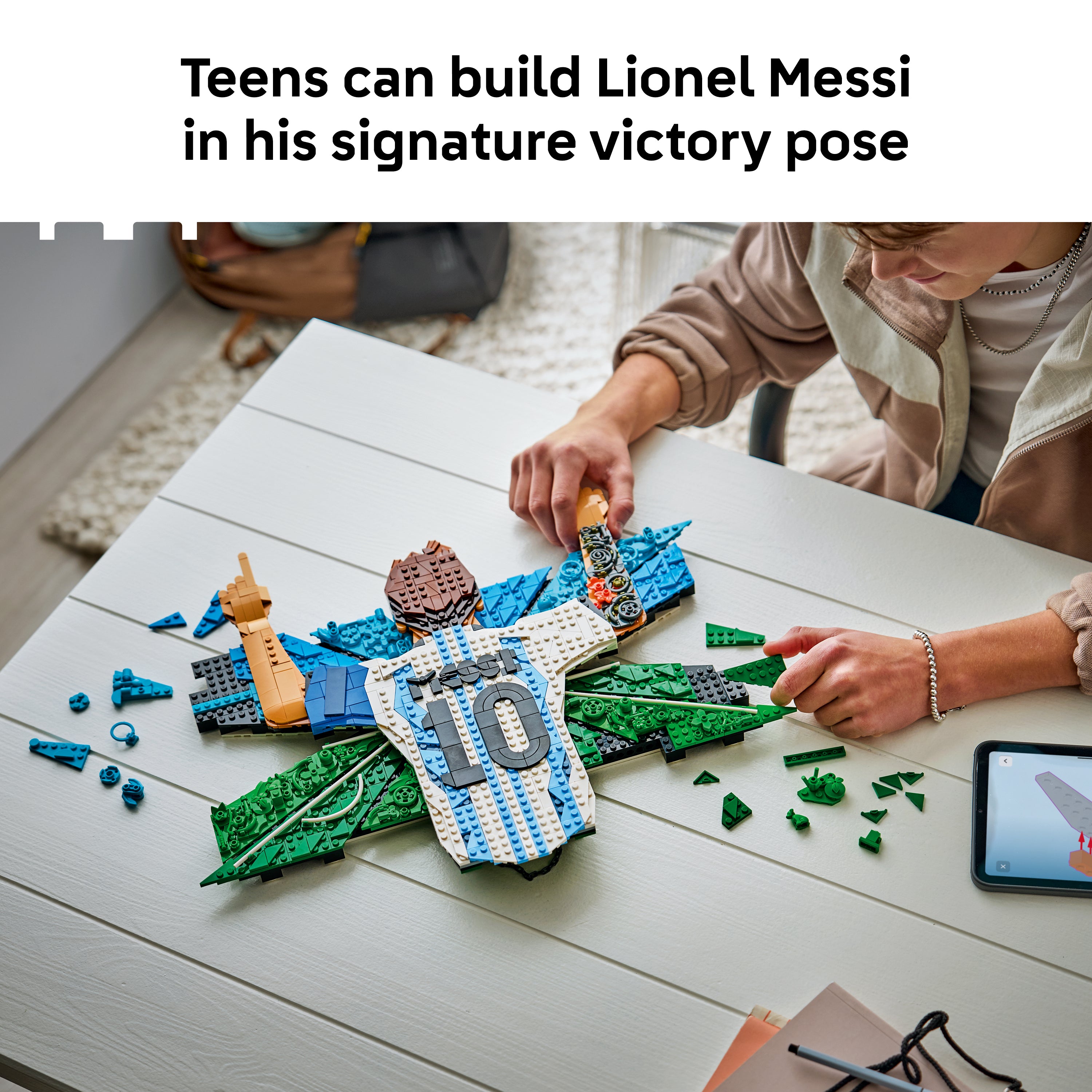 43018 LEGO&reg; Editions Lionel Messi &ndash; Celebration