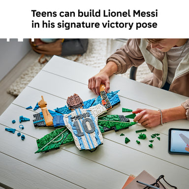 43018 LEGO&reg; Editions Lionel Messi &ndash; Celebration