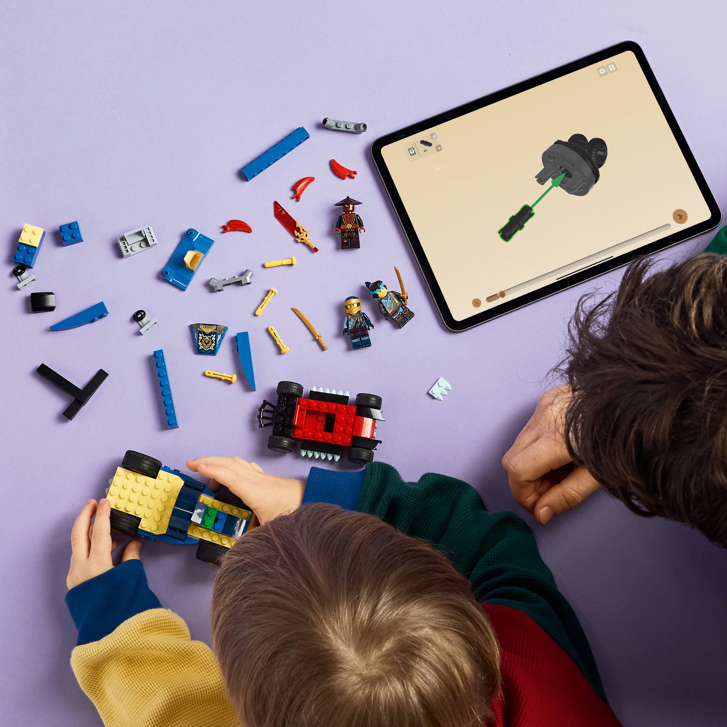 LEGO NINJAGO Rogue vs. Drix Race Car Duel 71840