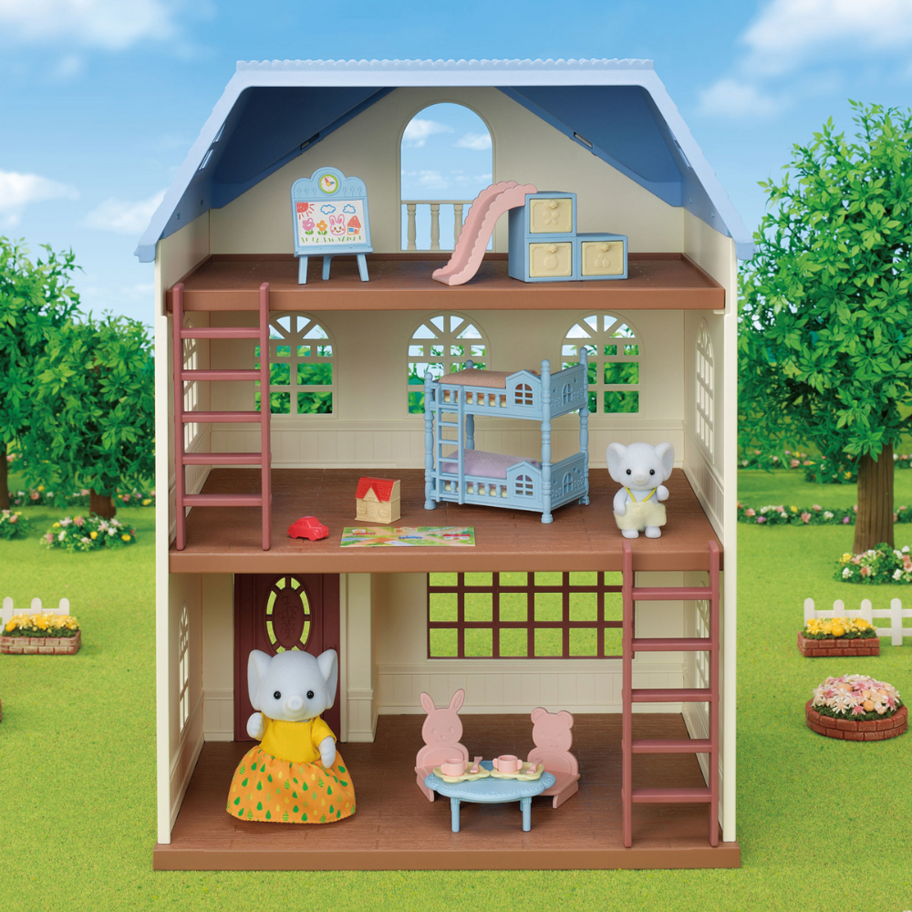Calico Critters Sky Blue Terrace Gift Set