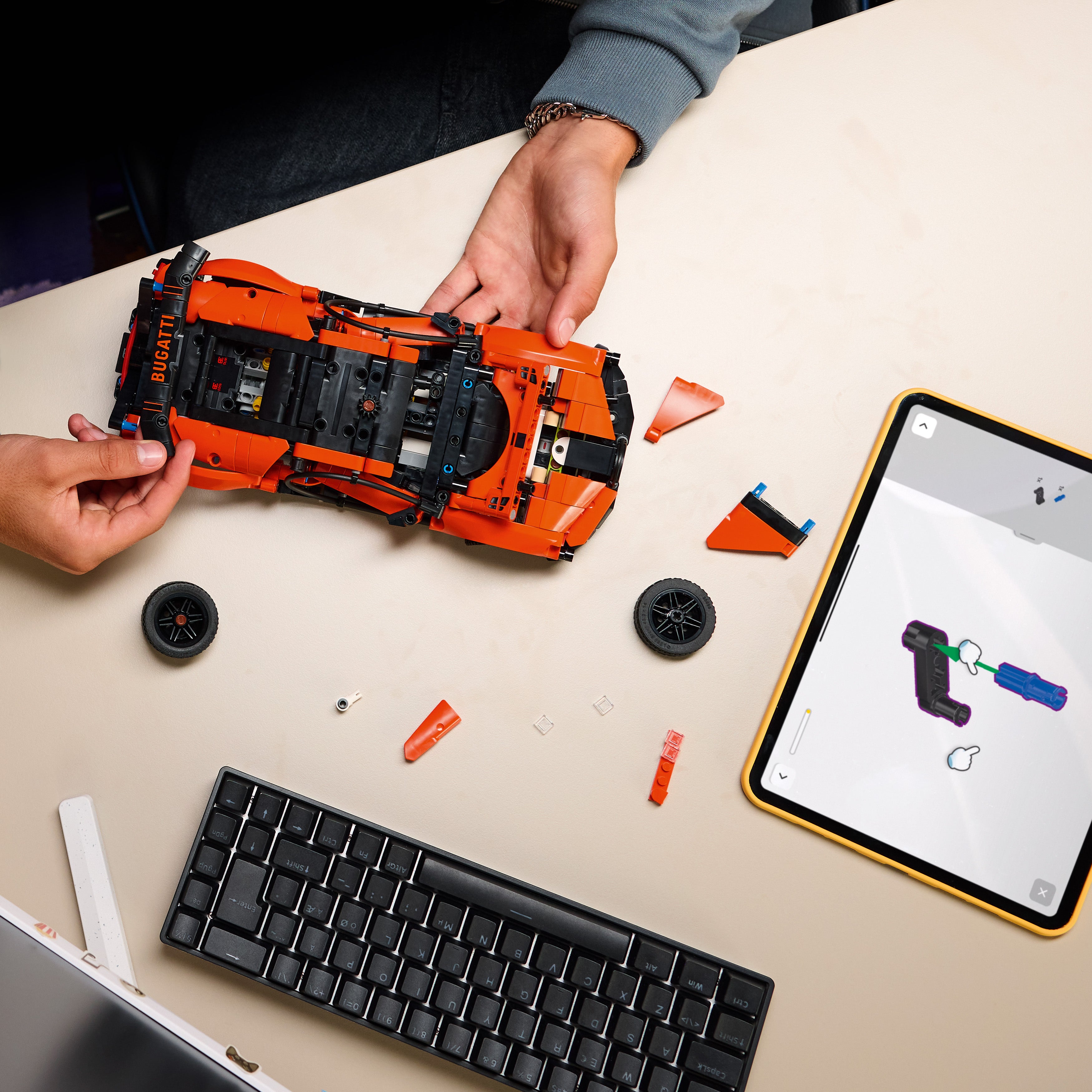 42222 LEGO&reg; Technic&trade; Bugatti Chiron Pur Sport Hypercar