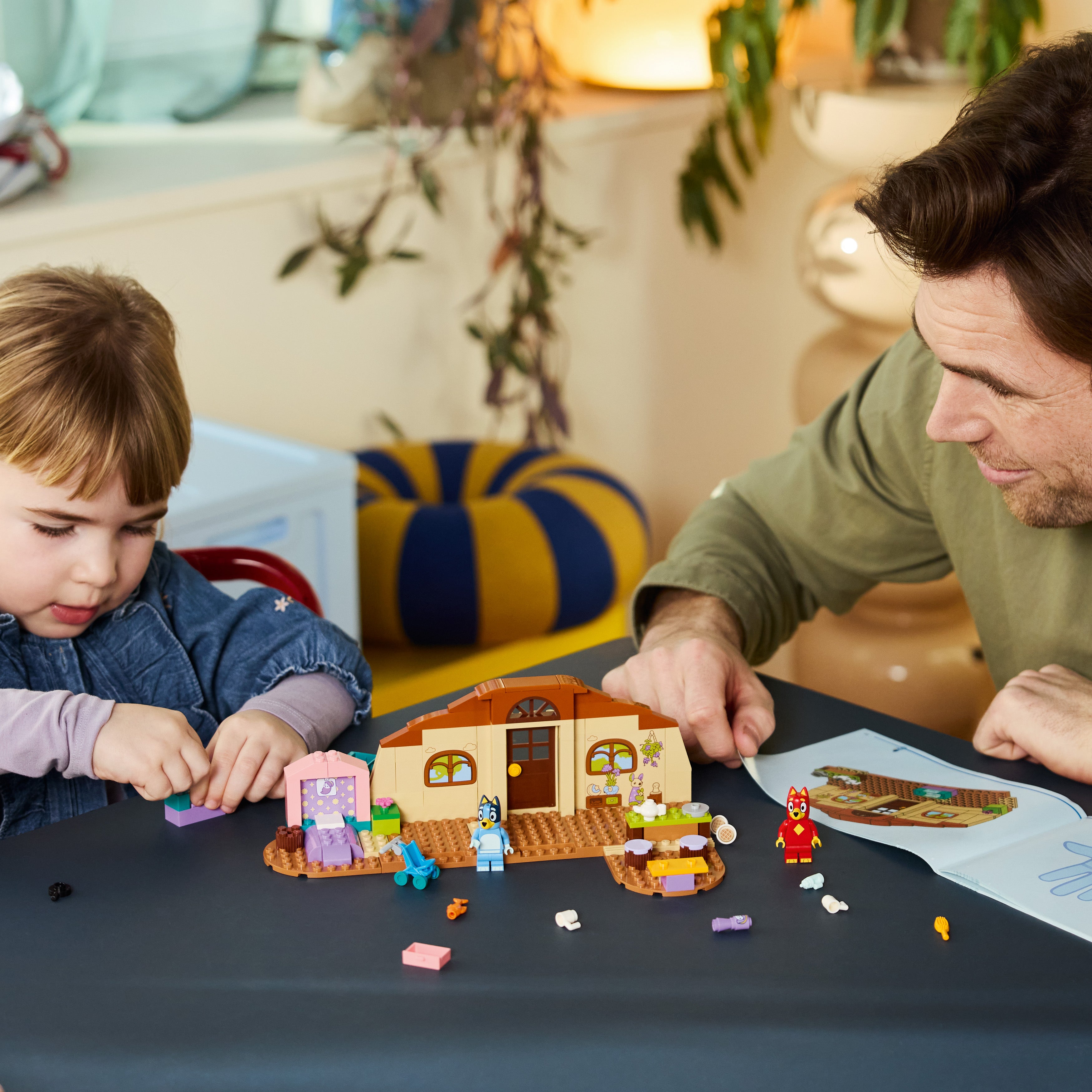 11221 LEGO&reg; Bluey School with Rusty and Bluey