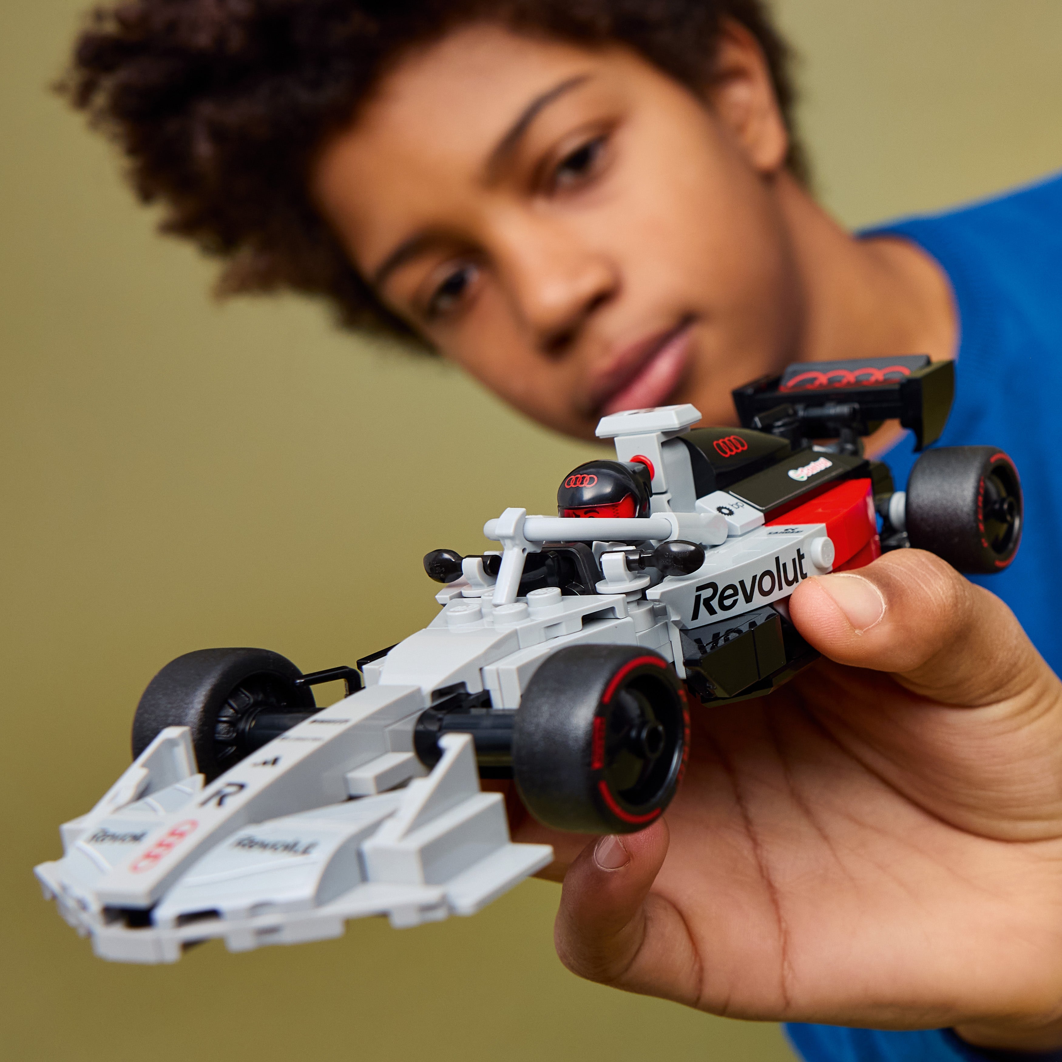 77259 LEGO&reg; Speed Champions Audi Revolut F1&reg; Team R26 Race Car
