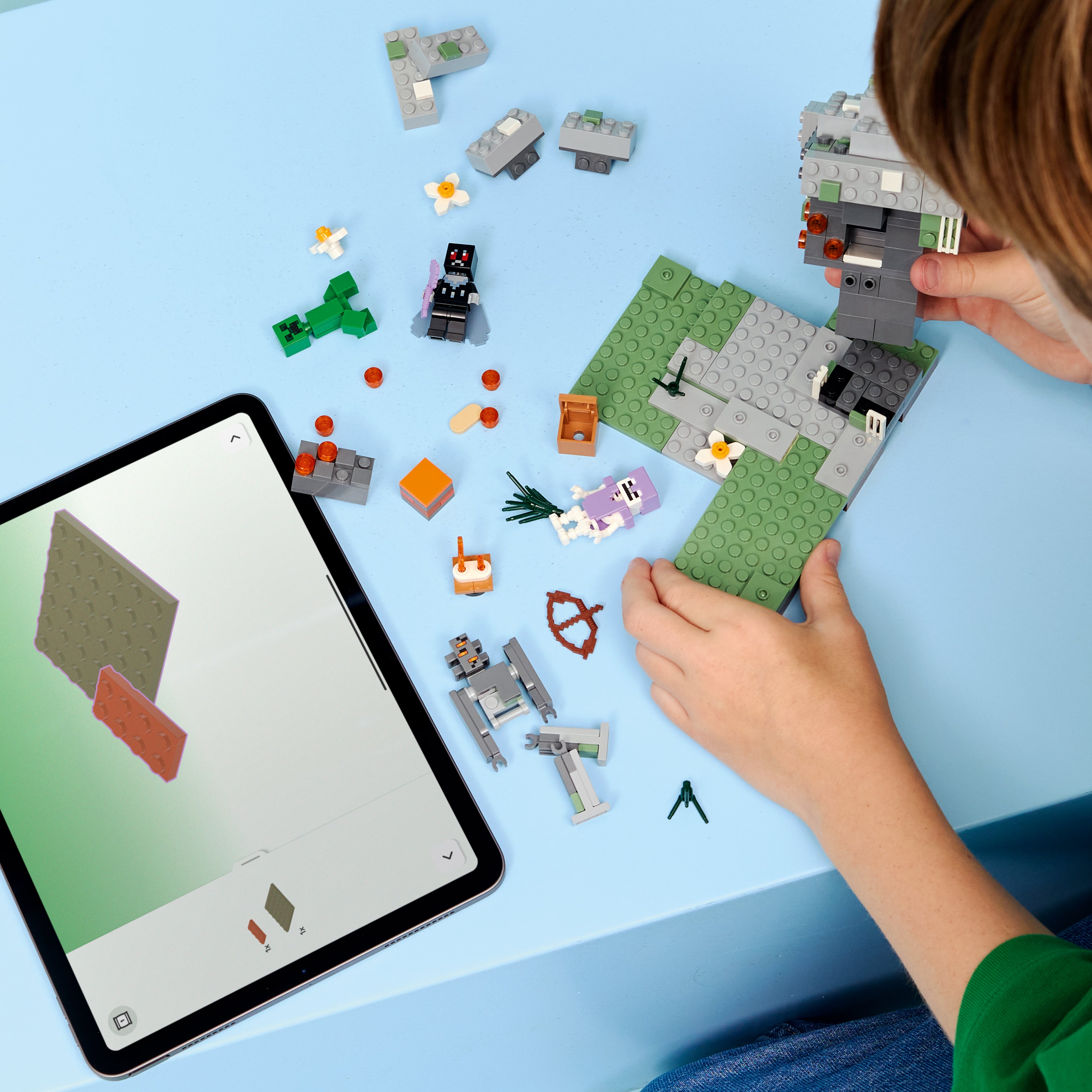 21586 LEGO&reg; Minecraft&reg; The Pale Garden