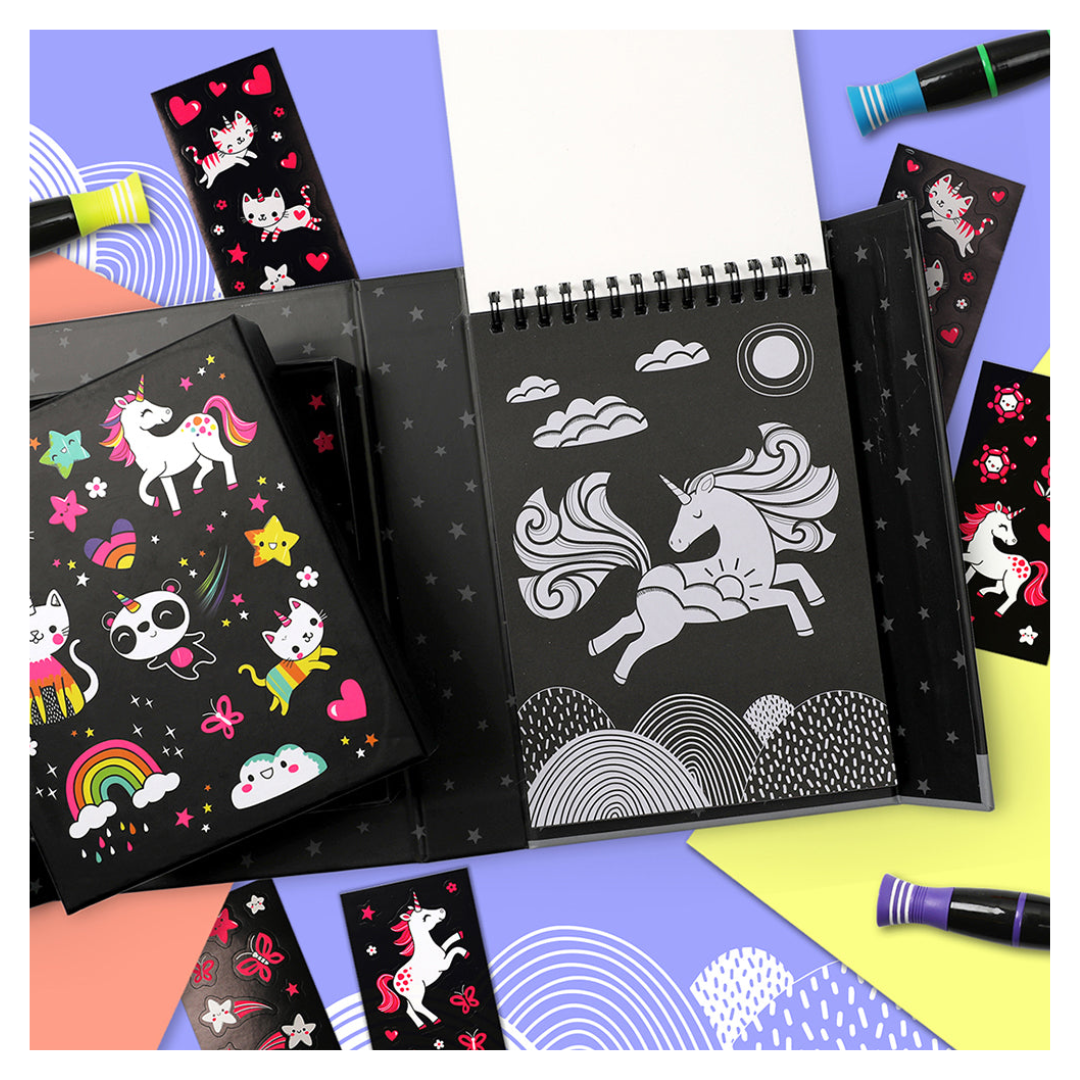 Unicorns &amp; Friends Neon Coloring Set