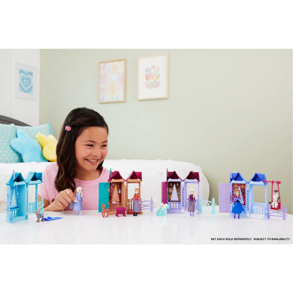 Frozen Arendelle Village Stackers Reveal asst