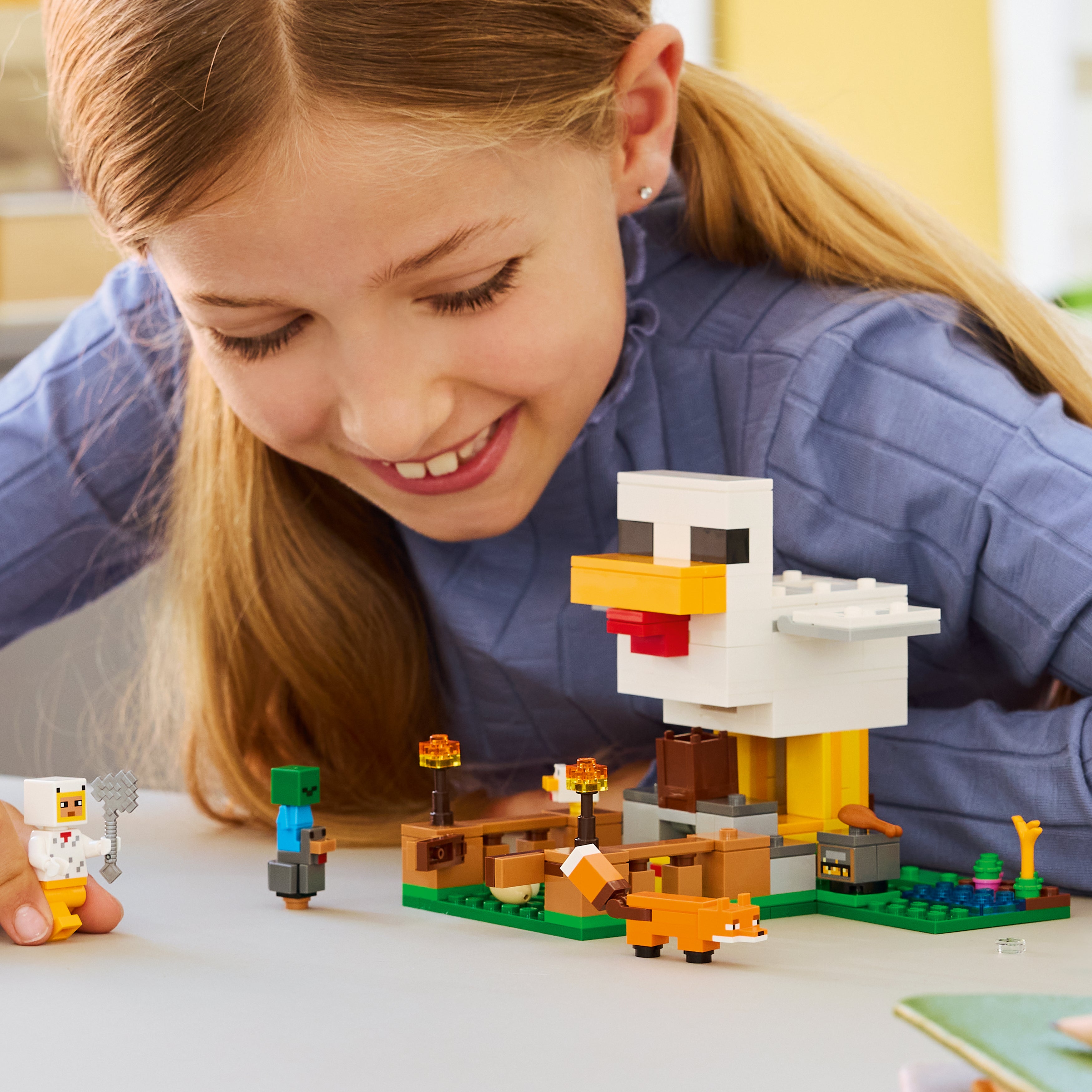 21585 LEGO&reg; Minecraft&reg; Chicken Farm