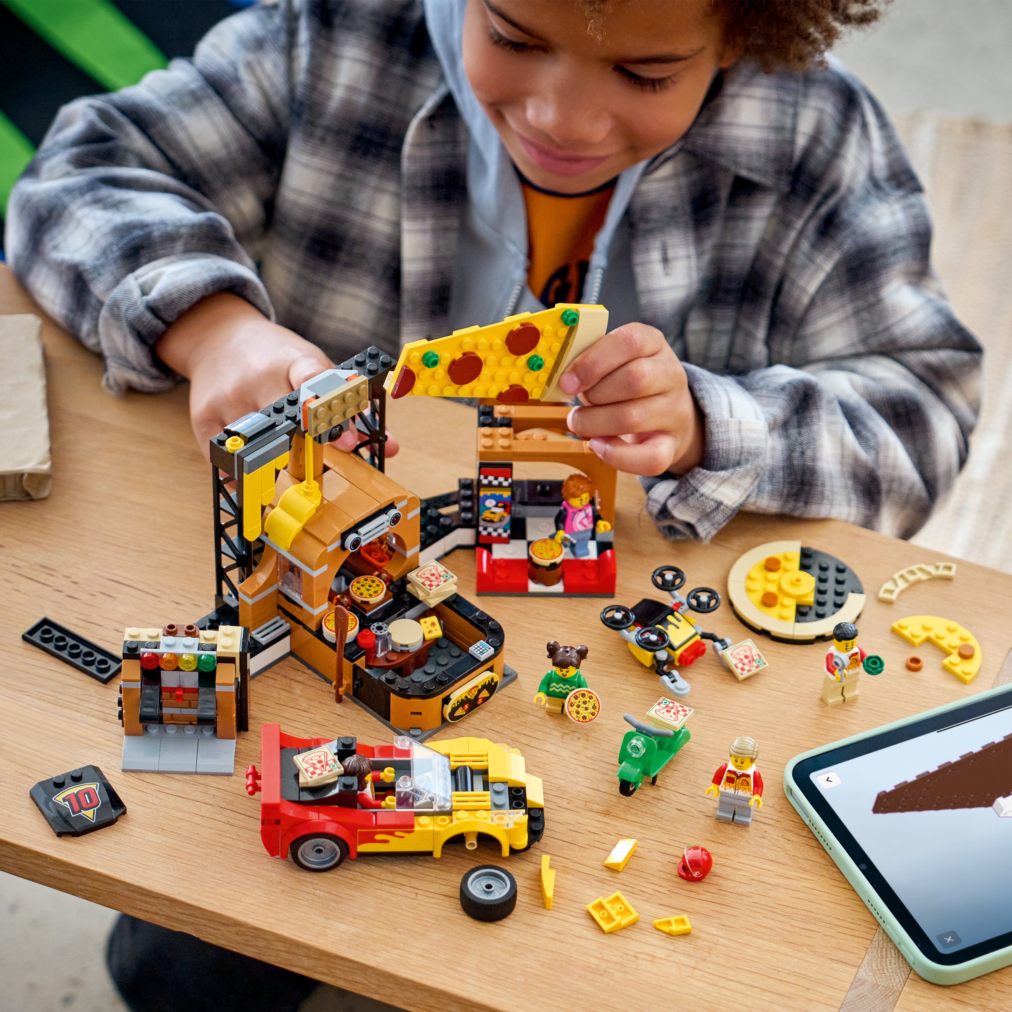 60496 LEGO&reg; City Pizza Delivery Experience with Vehicles