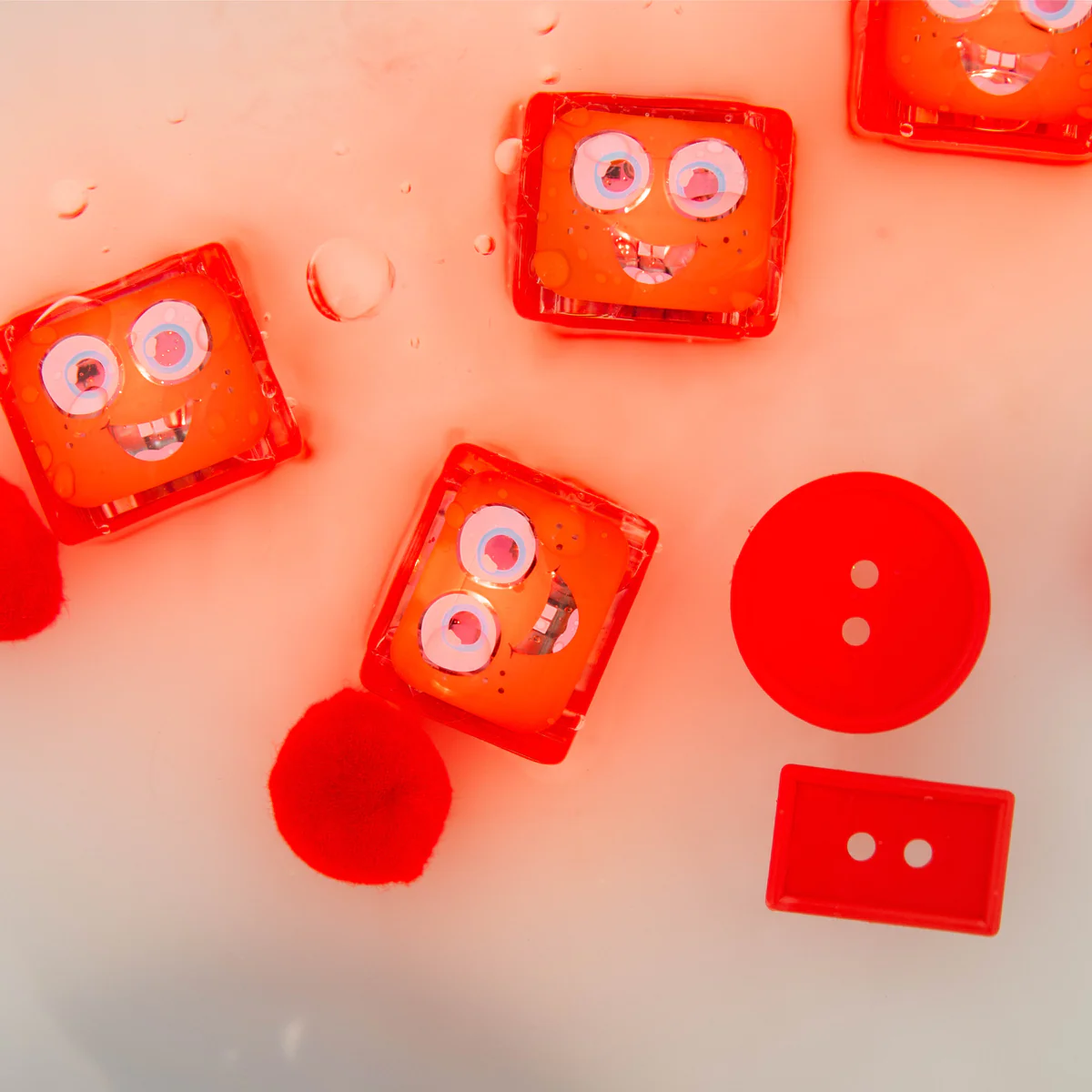 Glo Pals Bath Toy: Red Sammy